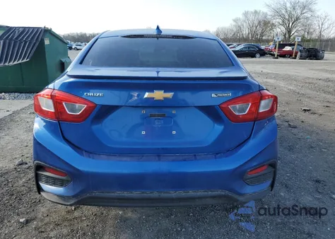 2017 Chevrolet Cruze Premier z USA, uszkodzony, nr VIN 1G1BF5SM4H7217700